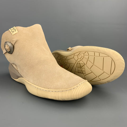 VISVIM Gila Talla 10 Zapatillas altas tipo mocasín de ante beige