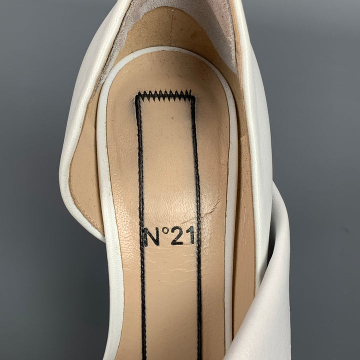 Nº21 Zapatos de salón con lazo D'Orsay de cuero blanco roto Talla 6