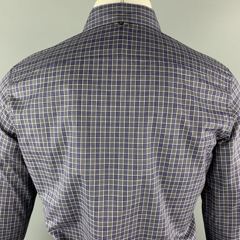 YVES SAINT LAURENT Taille S Chemise à manches longues en coton à carreaux gris et marine, boutonnée avec poche plaquée