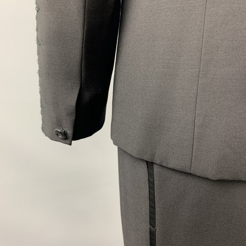 GIANNI VERSACE Size 42 Black Embroidered Sleeve Wool Peak Lapel Tuxedo
