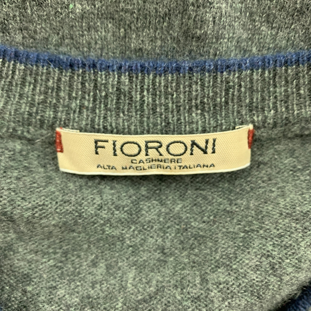 FIORONI Size M Grey Heather Cashmere V-Neck Pullover