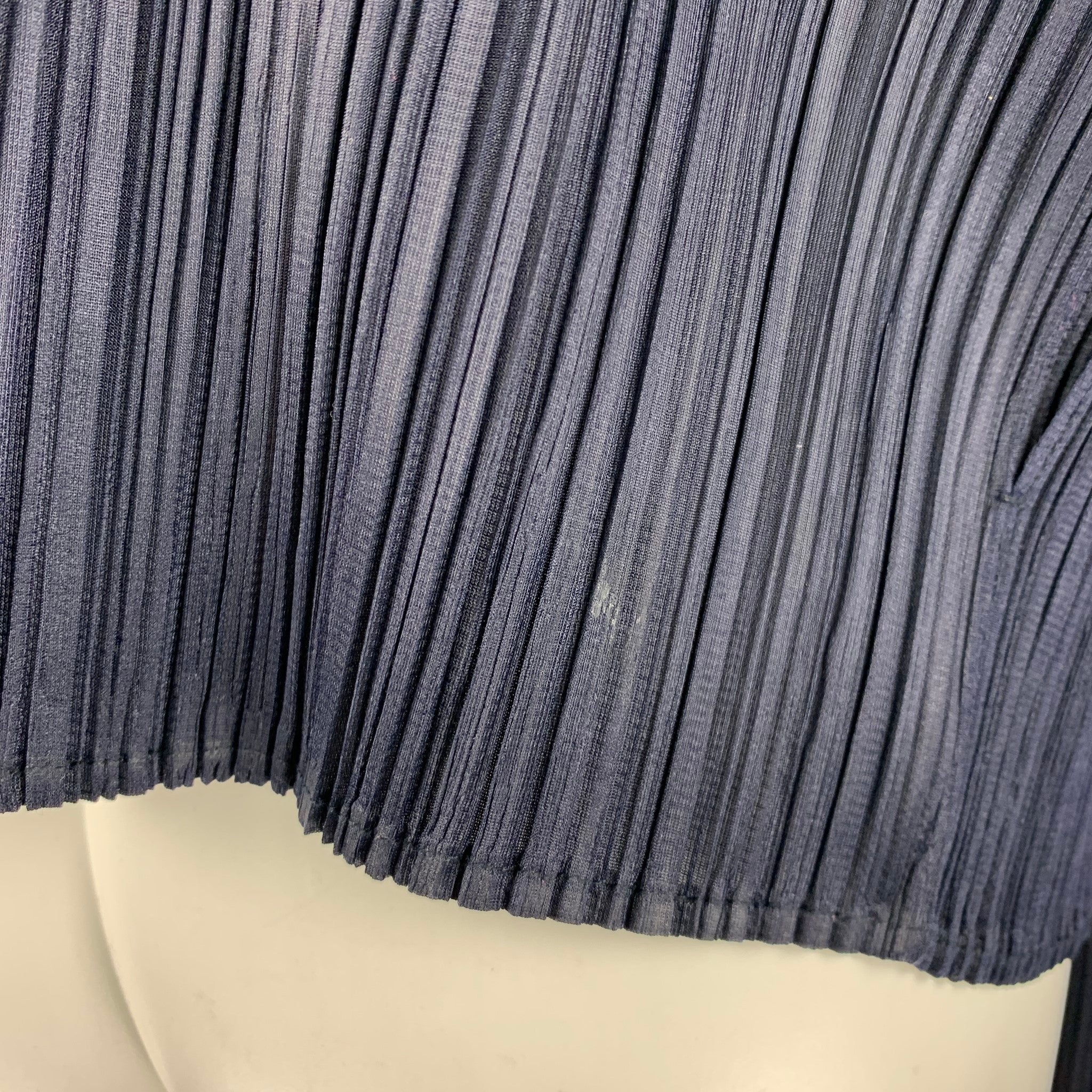 ISSEY MIYAKE Size M Navy Pleated Open Front Cardigan