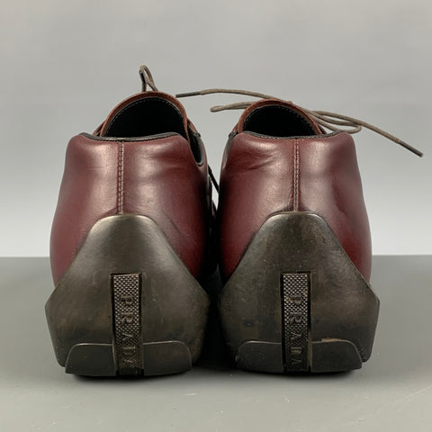PRADA Taille 9,5 Chaussures à lacets à plateforme en cuir bordeaux