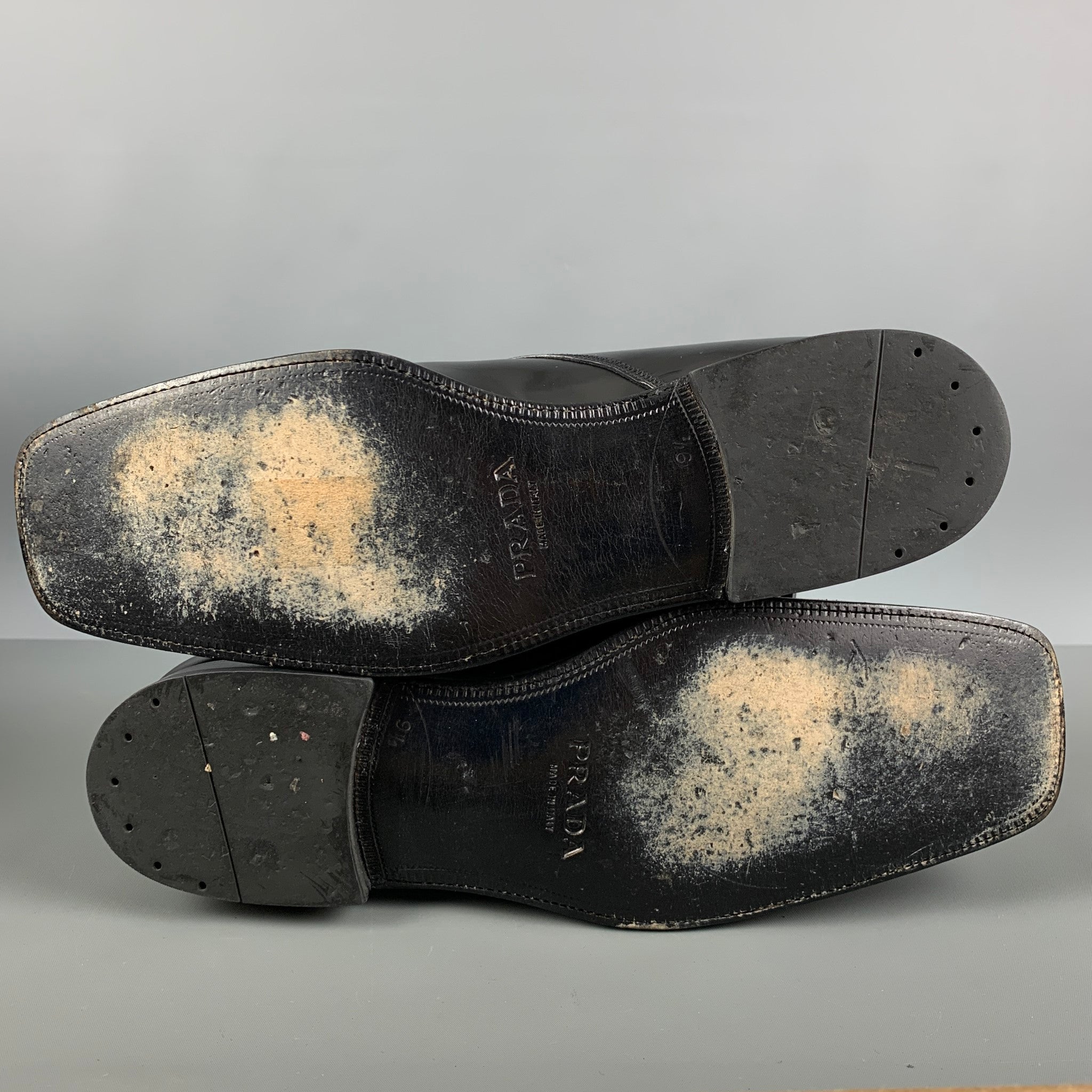 PRADA Size 10.5 Black Leather Square Toe Lace Up Shoes – Sui