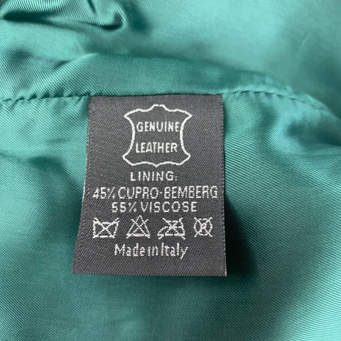 DONALD J PLINER Talla única Chaleco con botones y tachuelas de cuero negro