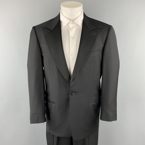 ERMENEGILDO ZEGNA 38 Esmoquin Corto de Lana con Solapa de Pico Negro