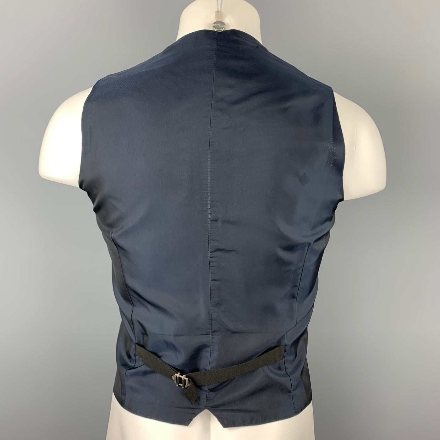 TAGLIATORE Size 38 Navy Jacquard Wool Buttoned Vest