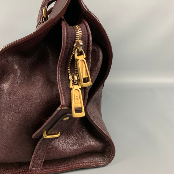 YVES SAINT LAURENT 2012 CABAS Bolso de cuero color burdeos con herrajes dorados