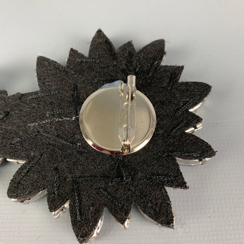 NO BRAND Black Silver Svarowski Crystals Brooch