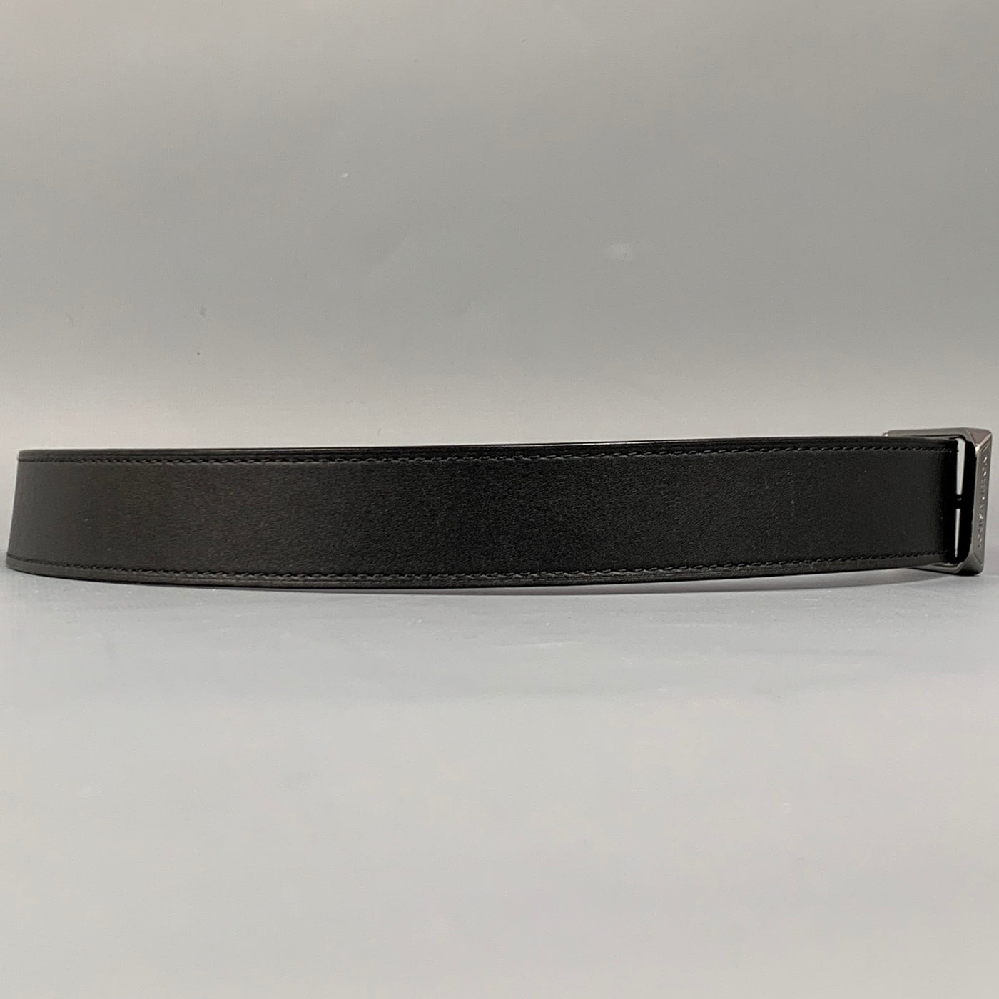 Louis Vuitton black leather belt, size 34 – NVISION