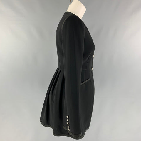 CINQ a' SEPT Chaqueta asimétrica sólida de mezcla de triacetato negro talla 4