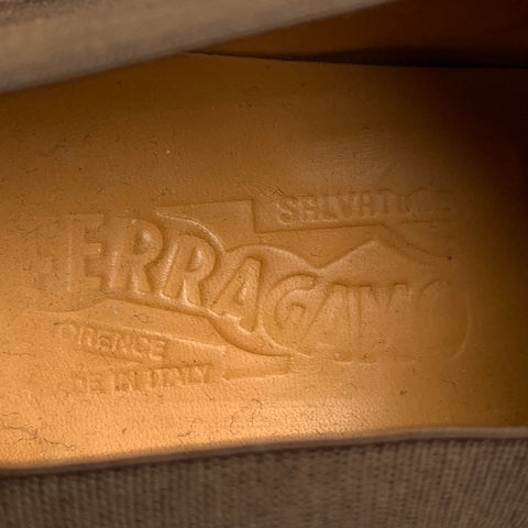 SALVATORE FERRAGAMO Talla 9 Botas sin cordones de cuero marrón