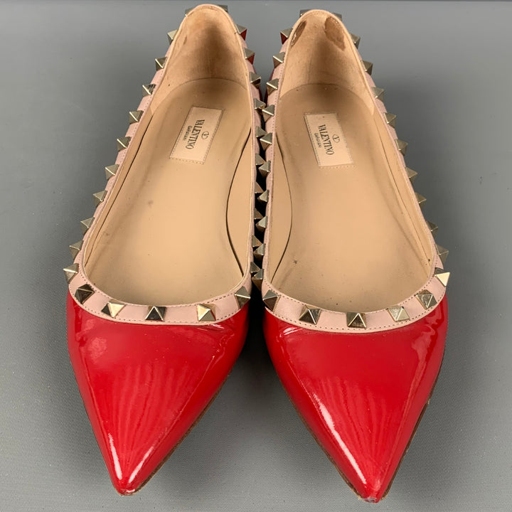 VALENTINO Talla 10 Bailarinas con tachuelas de charol rojo nude