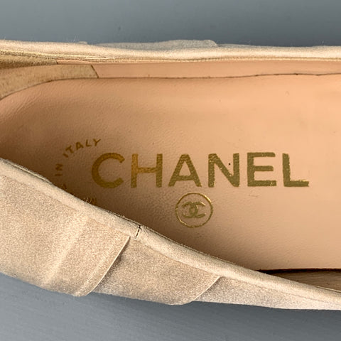 CHANEL Size 7.5 Beige Silk Pleated Flats