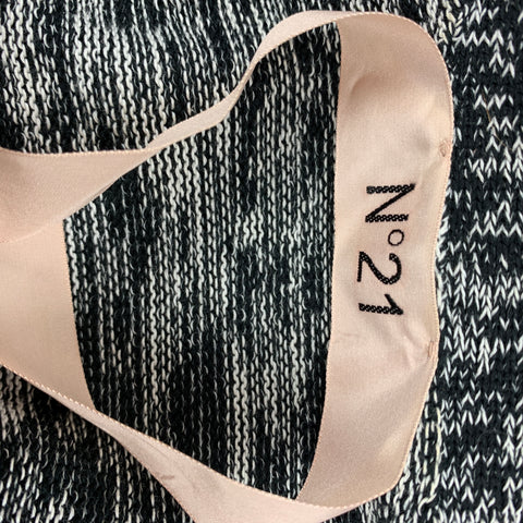 NON. 21 Taille 2 Cardigan boutonné tricoté en coton/laine noir et blanc