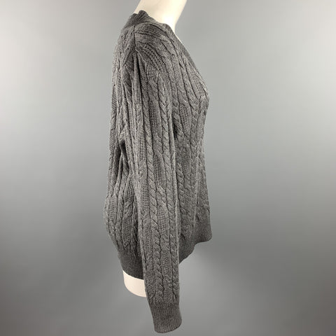 CALLE. JOHN SPORT Jersey gris con cuello de pico en mezcla de lana y punto trenzado talla L