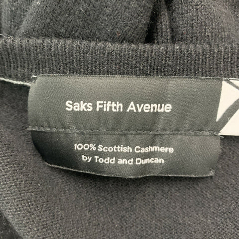 SAKS FIFTH AVENUE Size M Black Cashmere V-Neck Pullover