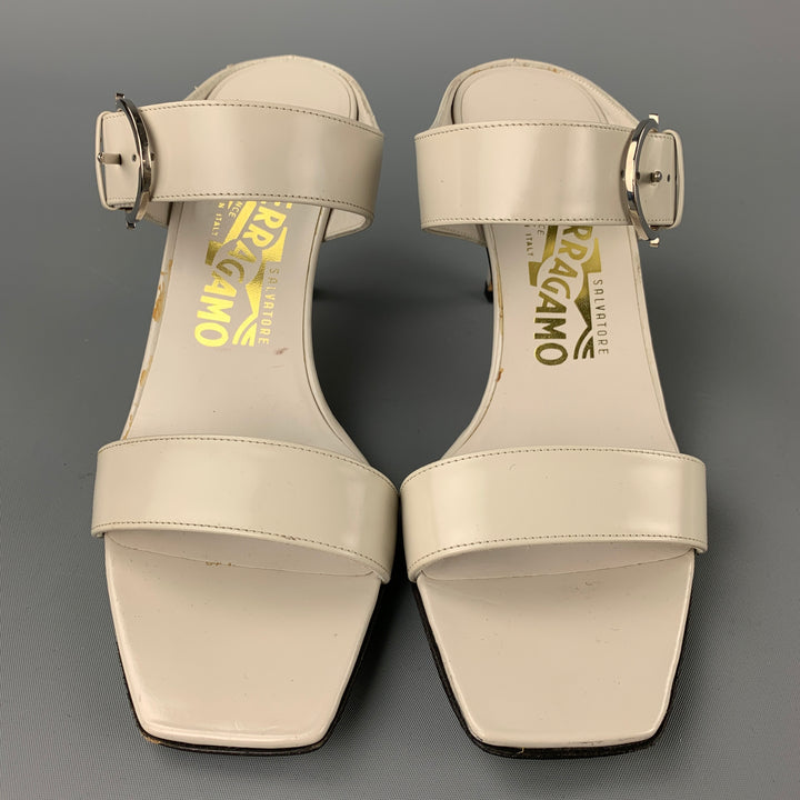 SALVATORE FERRAGAMO Size 7.5 Light Gray Patent Leather Sandals