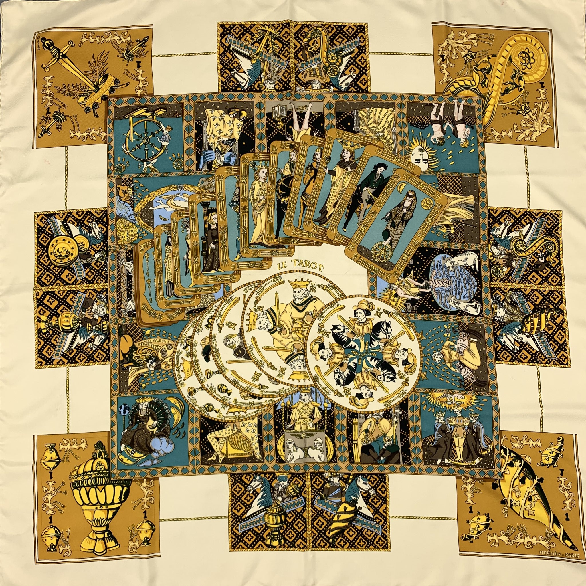 HERMES LE TAROT Beige Silk Scarf – Sui Generis Designer Consignment