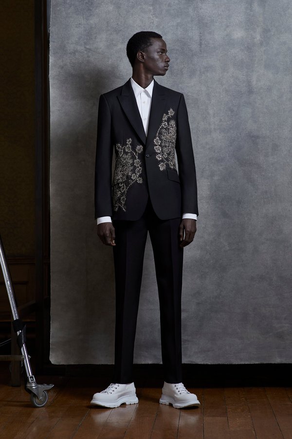 ALEXANDER MCQUEEN Size 38 Black Silver Beaded Wool Mohair Sport Coat
