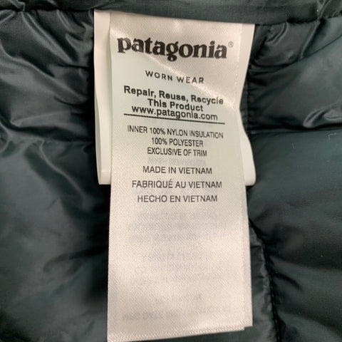 PATAGONIA Size M Green Nylon Hooded Coat