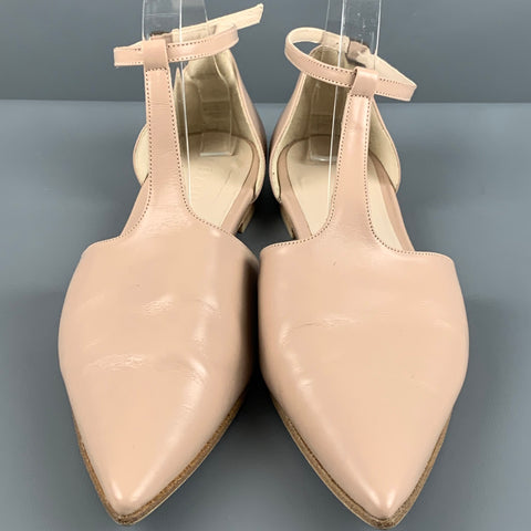 FREDA SALVADOR Talla 9 Zapatos planos con tira en T de cuero beige