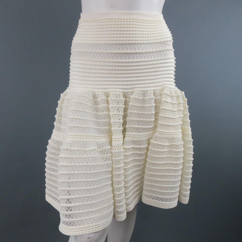 ALAIA Conjunto de falda con volantes y cuello redondo de punto de malla color crema talla M