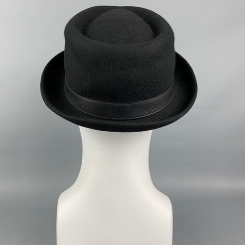 GUCCI Size M Black Wool Felt Hats