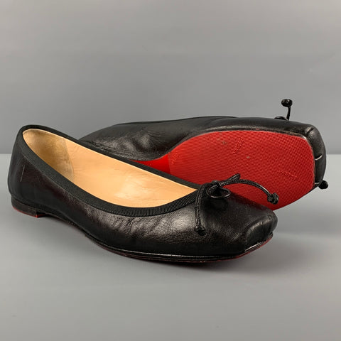 CHRISTIAN LOUBOUTIN Rosella Talla 7 Zapatos planos de cuero negro con punta en punta