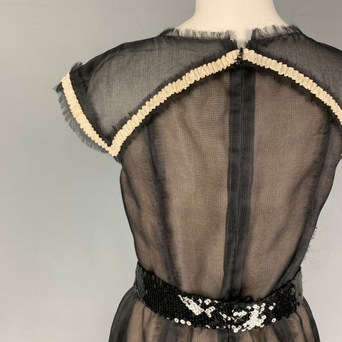 CHANEL 08P Size 6 Black White Silk Applique A-Line Cocktail Dress
