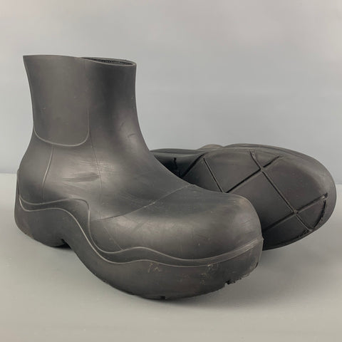 BOTTEGA VENETA Size 4 Black Pull On Puddle Boots