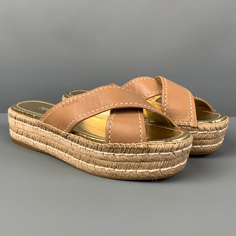 PRADA Talla 10 Sandalias de alpargata de cuero dorado tostado