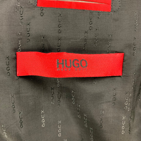 HUGO by HUGO BOSS Size 44 Black Virgin Wool Notch Lapel Suit