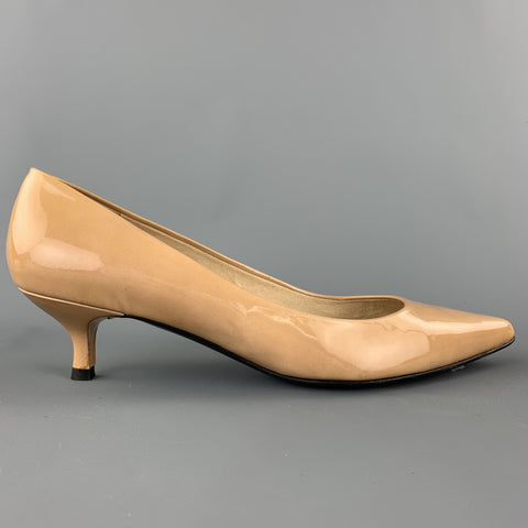 STUART WEITZMAN Talla 9.5 Zapatos de tacón de gatito de charol beige