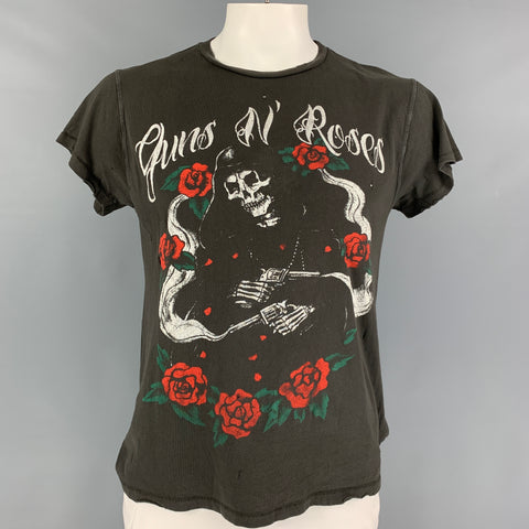 MADEWORN Size M Gray White Graphic Guns N' Roses T-shirt