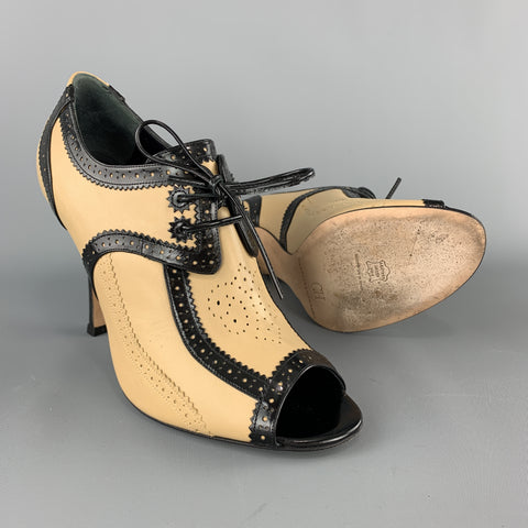 CAROLINA HERRERA Size 8 Beige & Back Leather Peep Toe Oxford Booties