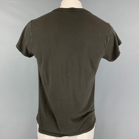 MADEWORN Size M Gray White Graphic Guns N' Roses T-shirt