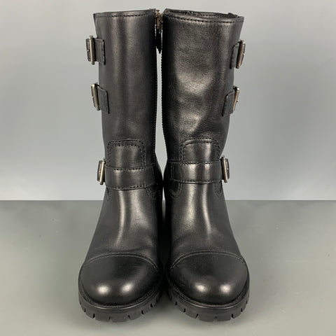 PRADA Talla 8 Botas con cinturón liso de cuero negro
