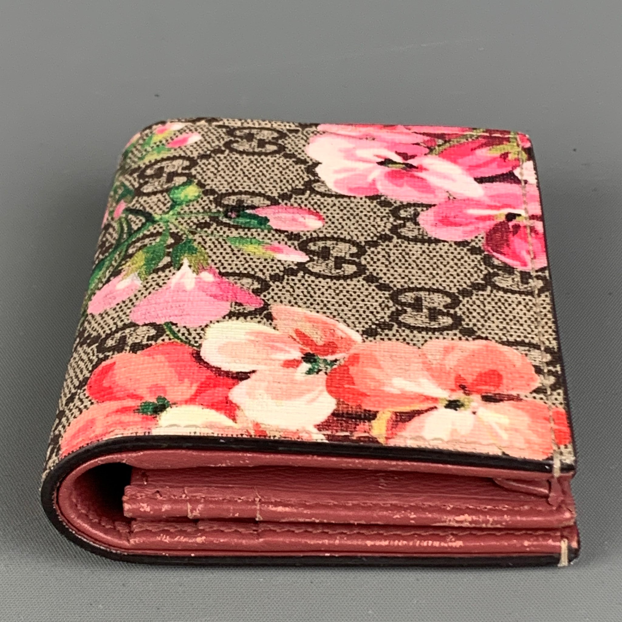 GUCCI Wallet Pink Brown Floral Coated Canvas Sui Generis Designer Consignment