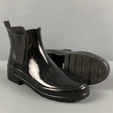 HUNTER Size 7 Black Gloss Rubber Ankle Boots