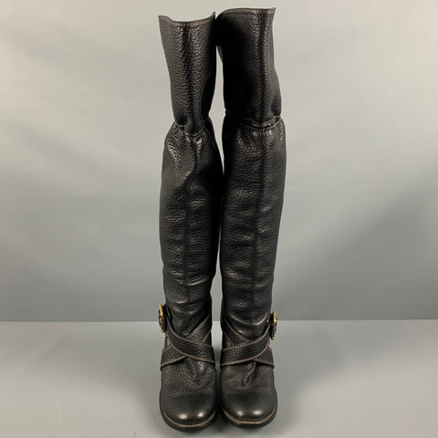 DOLCE &amp; GABBANA Talla 10 Botas con correa en el tobillo de cuero negro con grano de guijarro