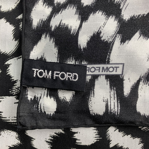 TOM FORD Black & White Spot Print Silk Pocket Square