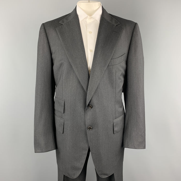 TOM FORD Size 50 Charcoal Wool Herringbone Notch Lapel  Suit