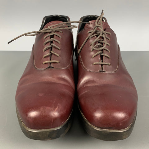 PRADA Taille 9,5 Chaussures à lacets à plateforme en cuir bordeaux