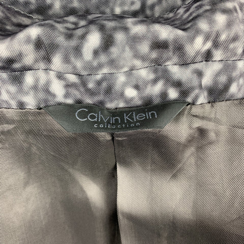 CALVIN KLEIN COLLECTION Size 40 Grey Spotted Polyester Notch Lapel Suit