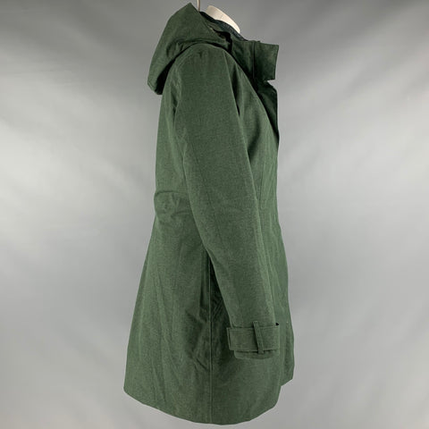PATAGONIA Size M Green Nylon Hooded Coat