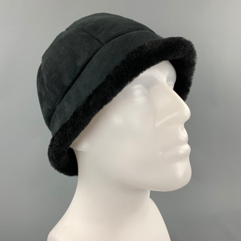 Bonnet d'hiver en peau de mouton noir taille M/L EMU