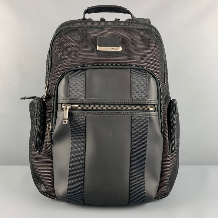 TUMI Mochilas de malla de materiales mixtos en blanco y negro