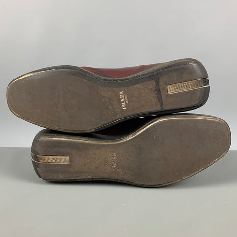 PRADA Taille 9,5 Chaussures à lacets à plateforme en cuir bordeaux