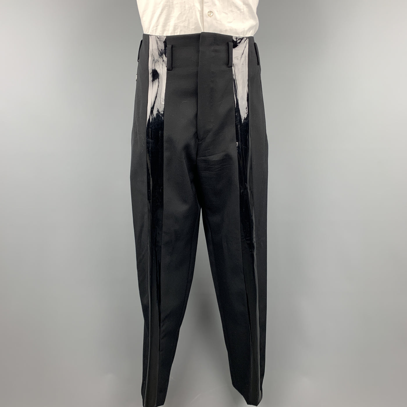 Vintage WILLIAM B Size 40 Black Wool Vinyl Stripe 3 Snap Suit
